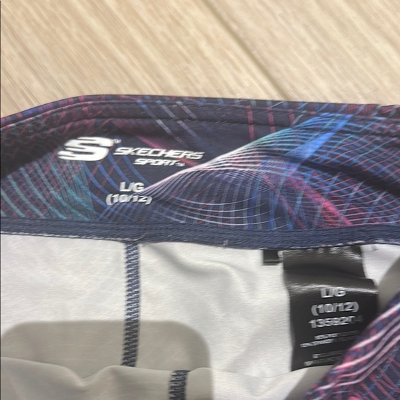 Skechers Blue and Purple Geometric Capri Leggings - Picture 5 of 7